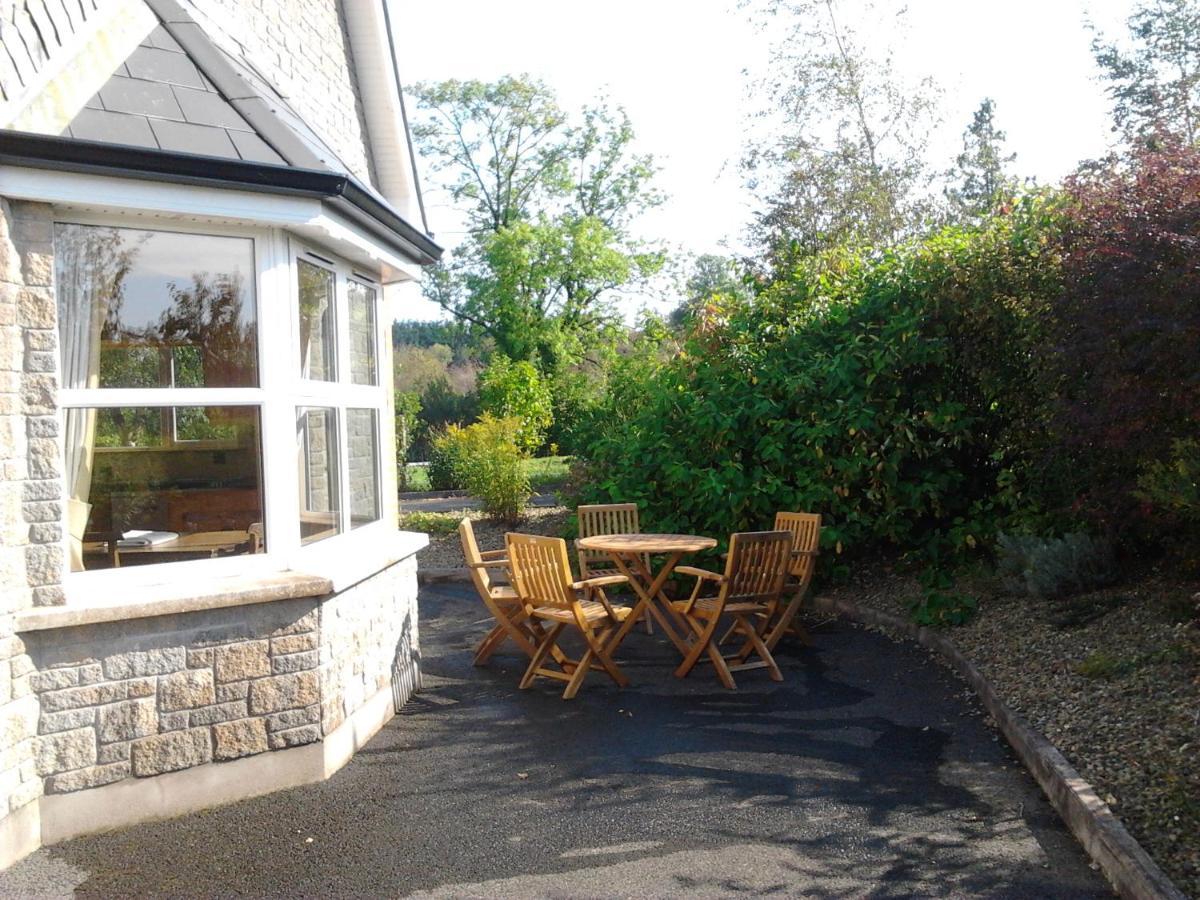 Dillon'S Cottage Monneill Exterior foto
