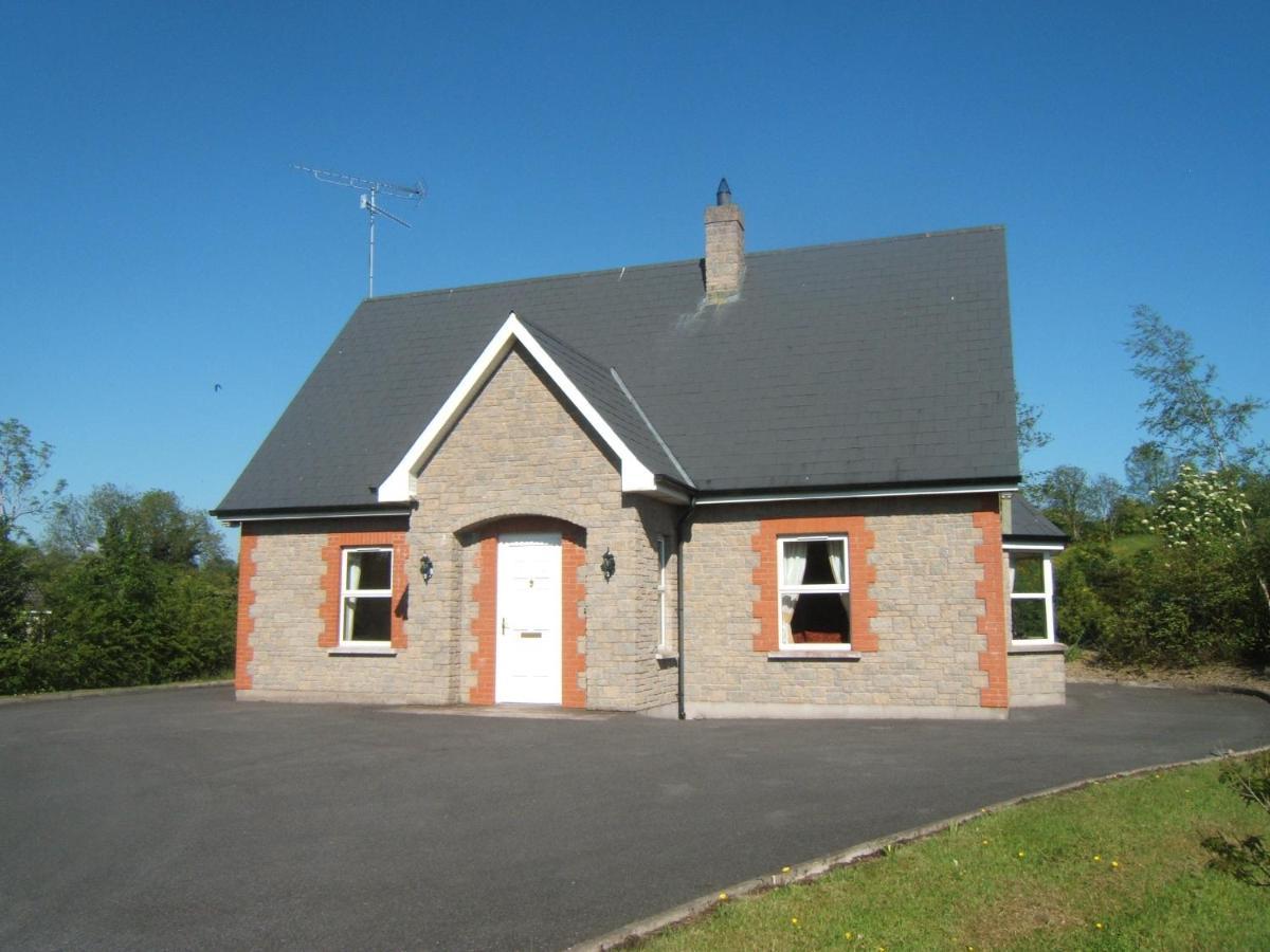 Dillon'S Cottage Monneill Exterior foto